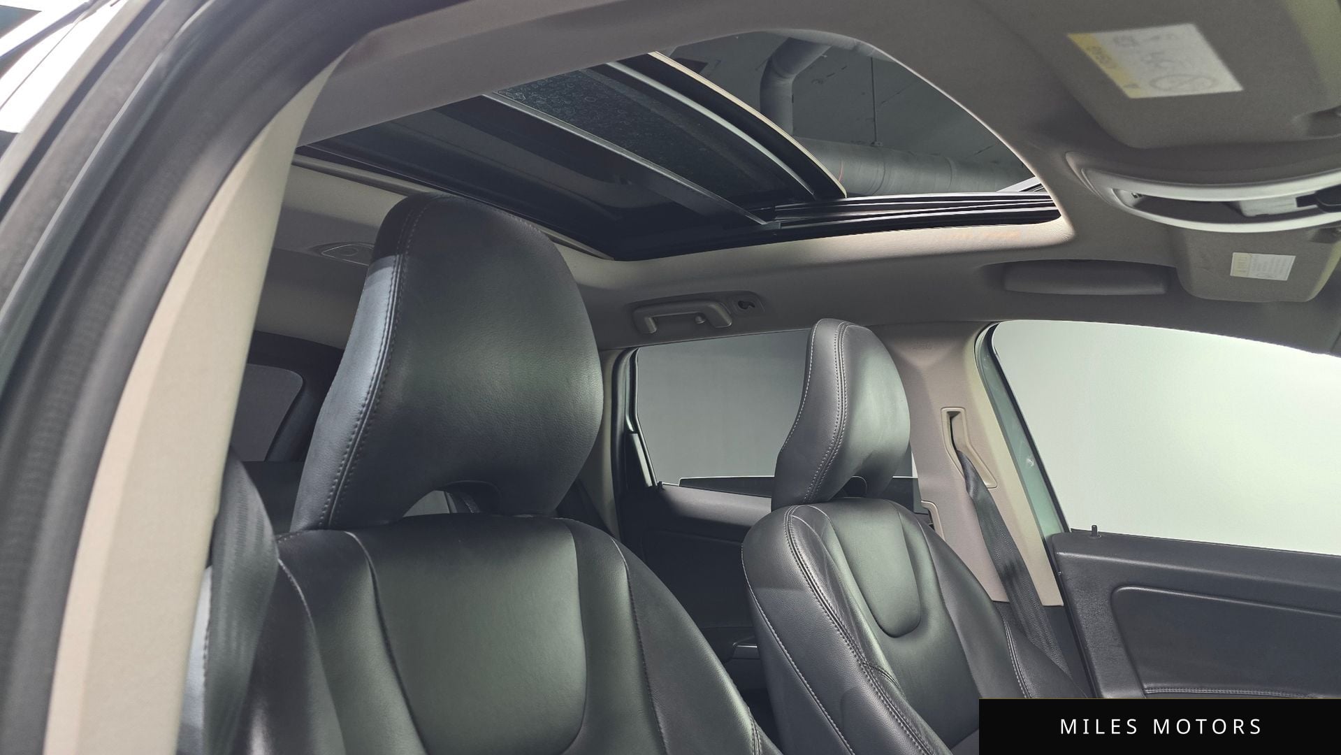 Volvo XC60 2017 — миниатюра 19