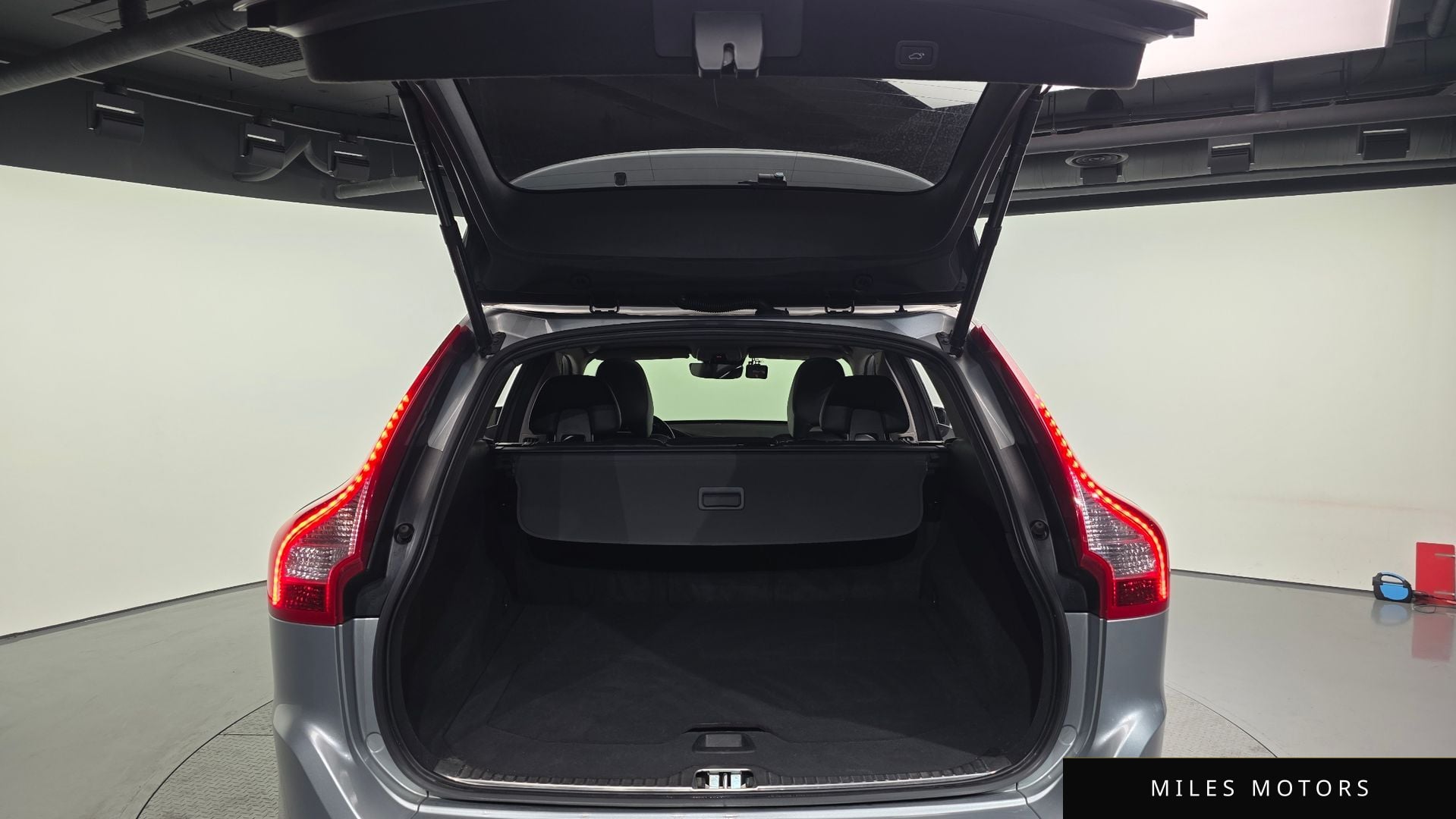 Volvo XC60 2017 — миниатюра 20