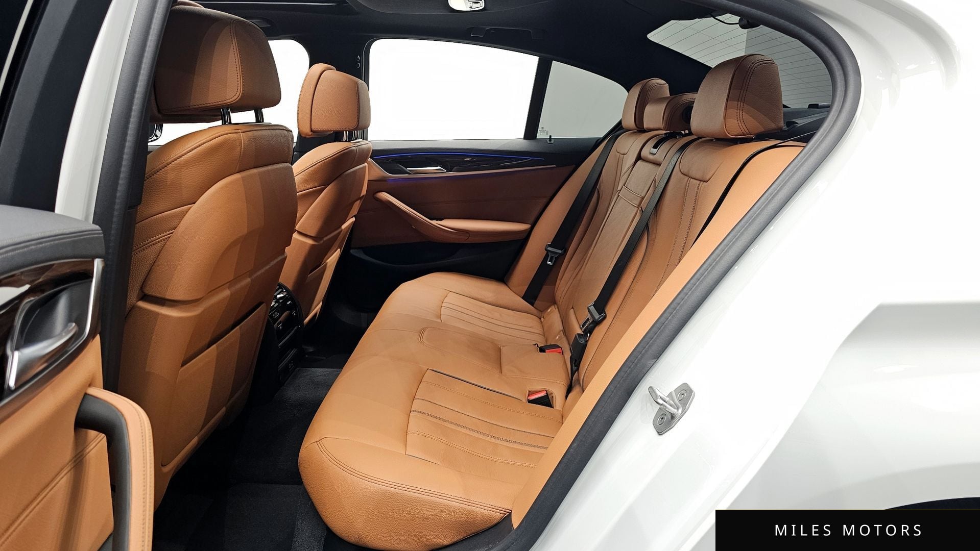 BMW 5시리즈 (G30) 2021 — миниатюра 12