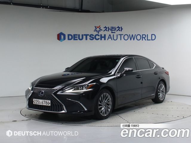 Лексус ES300h 2019 — миниатюра 25