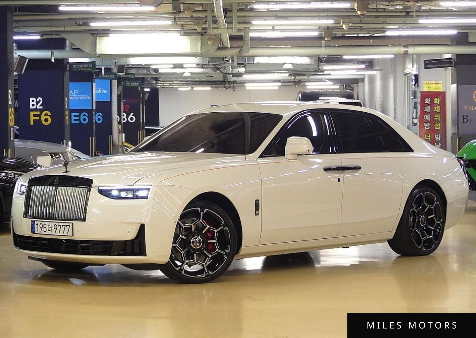 Rolls-Royce 고스트 2025 — миниатюра 2