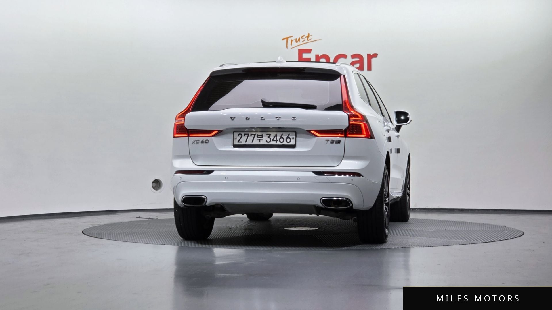 Volvo XC60 2020 — миниатюра 3