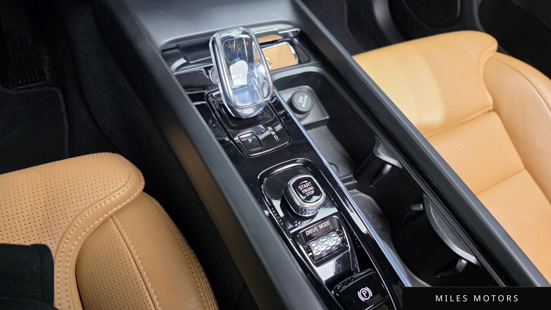 Volvo XC60 2020 — миниатюра 11