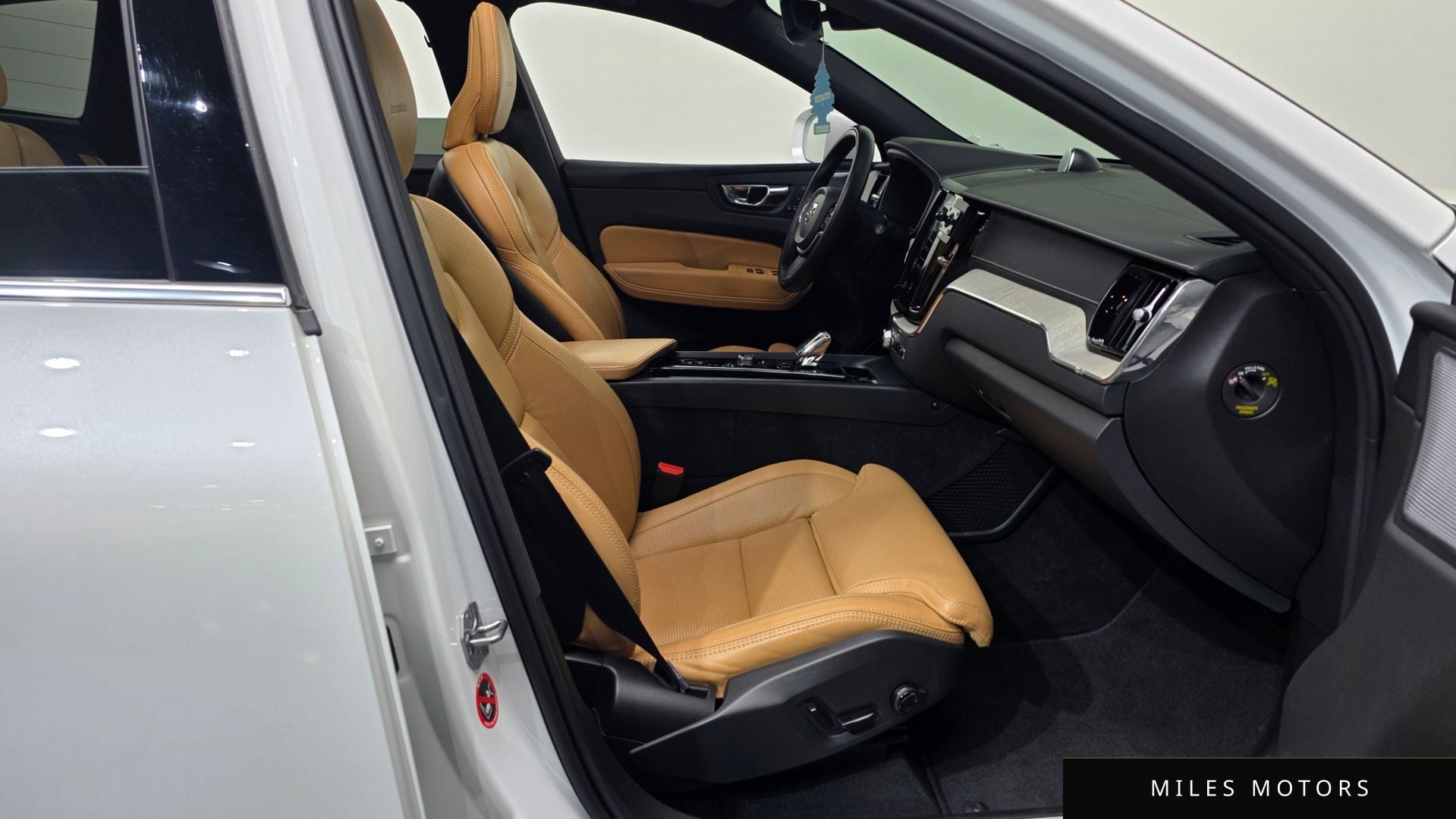 Volvo XC60 2020 — миниатюра 17