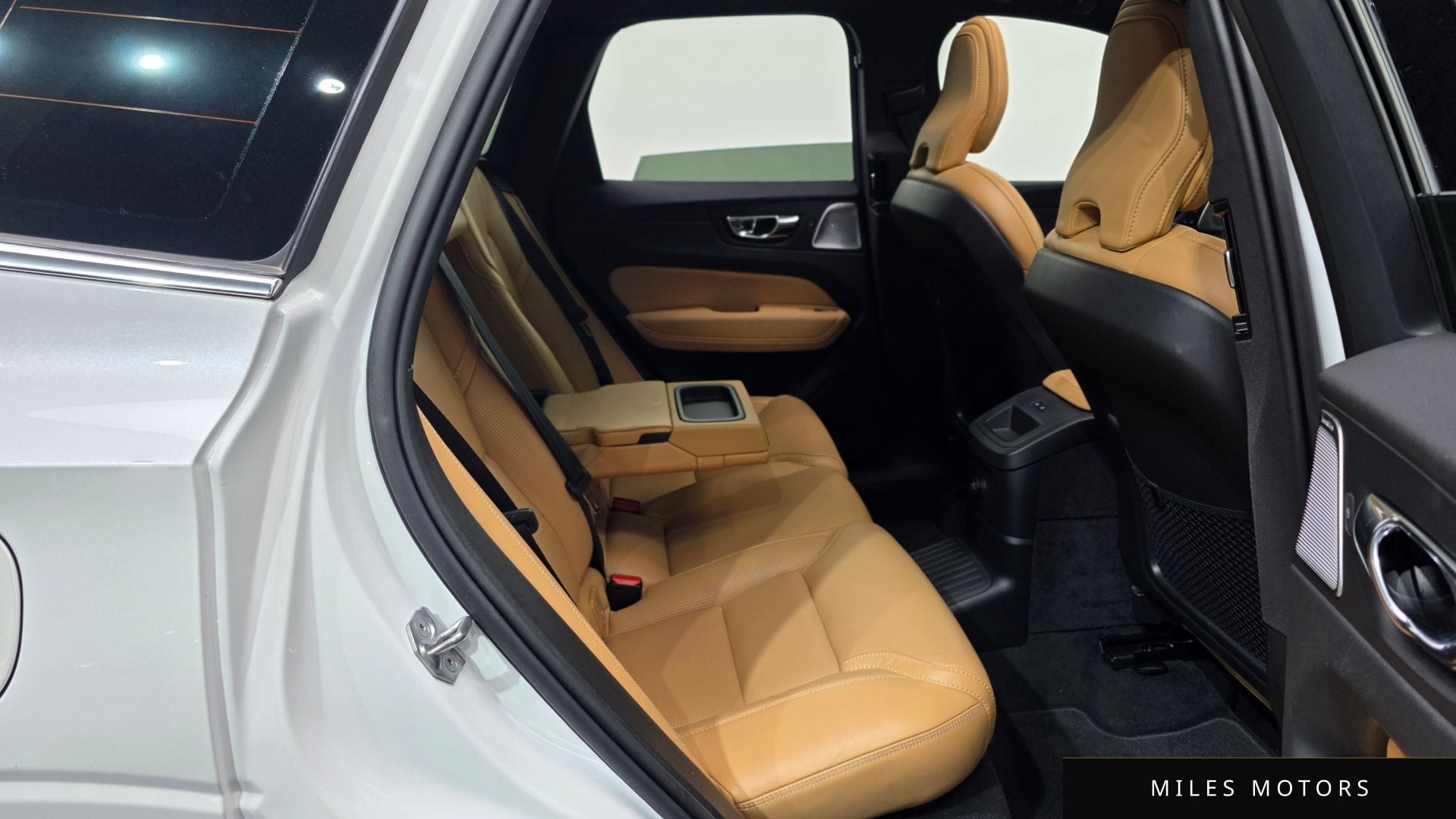 Volvo XC60 2020 — миниатюра 18