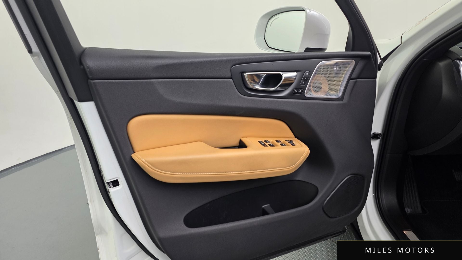 Volvo XC60 2020 — миниатюра 13