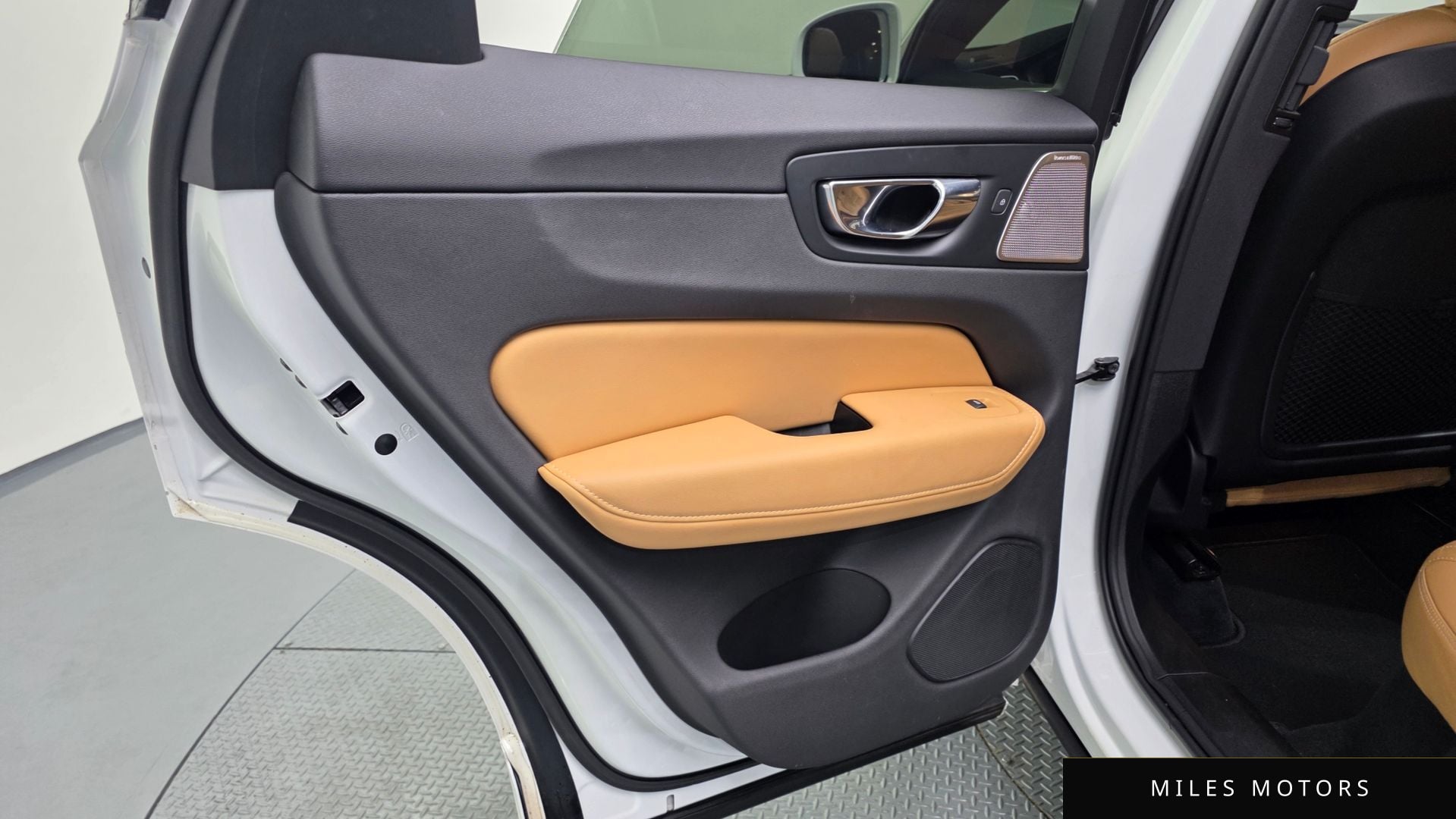 Volvo XC60 2020 — миниатюра 14