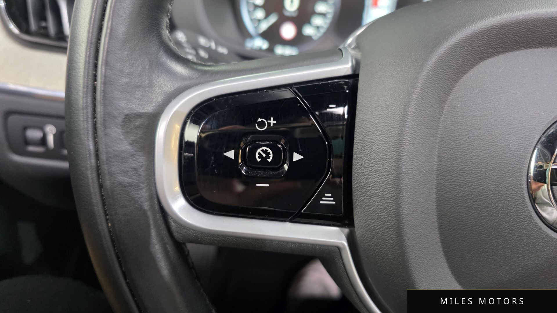 Volvo XC60 2020 — миниатюра 33