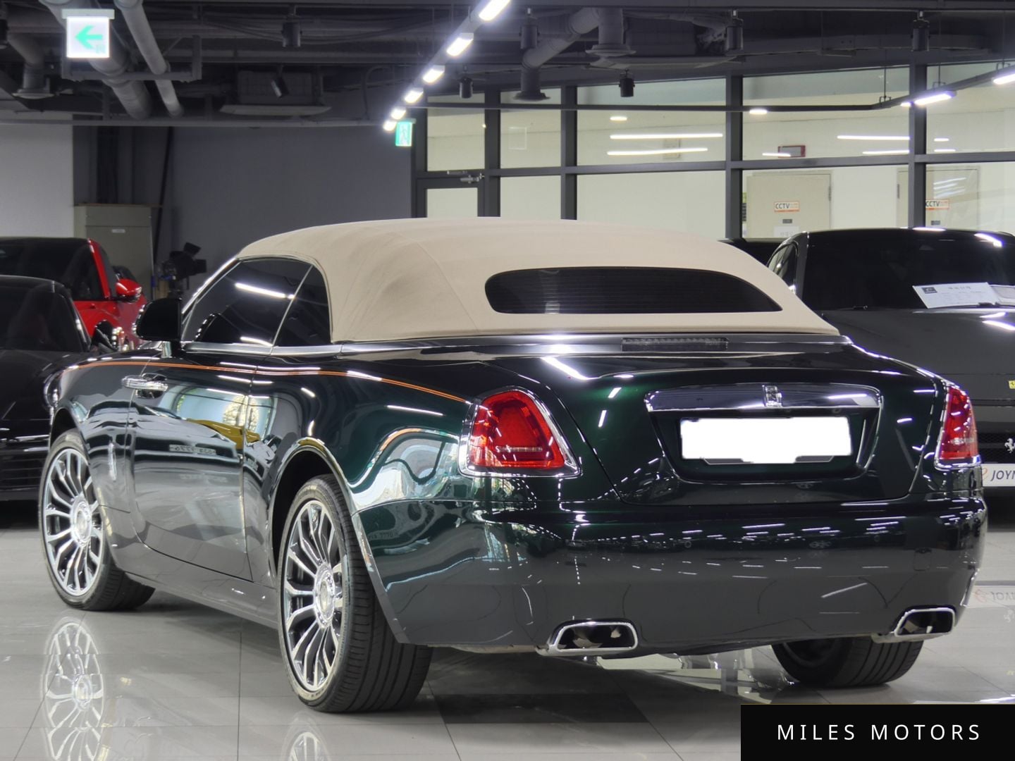 Rolls-Royce Dawn 2018 — миниатюра 4