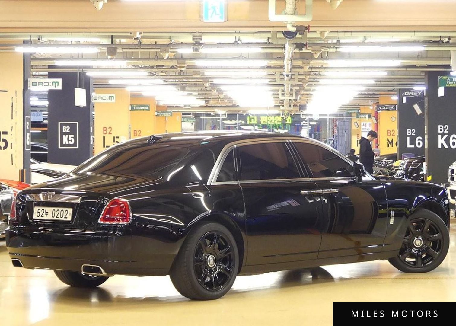 Rolls-Royce 고스트 2016 — миниатюра 3