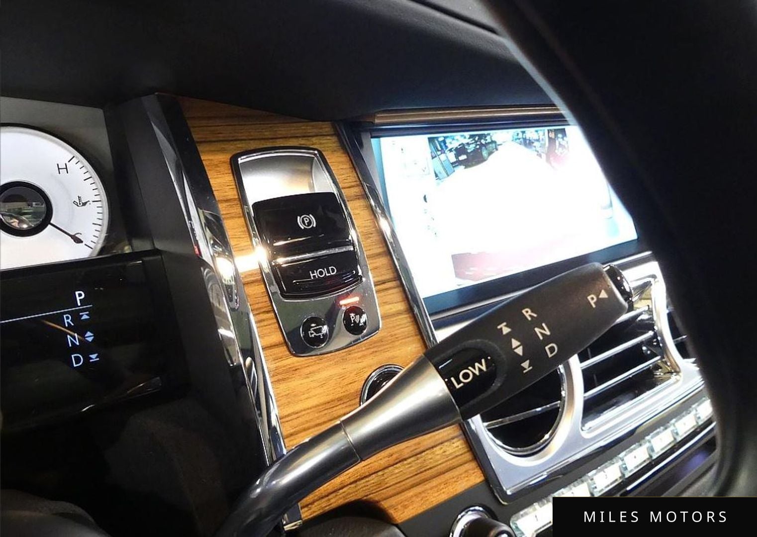 Rolls-Royce 고스트 2016 — миниатюра 7