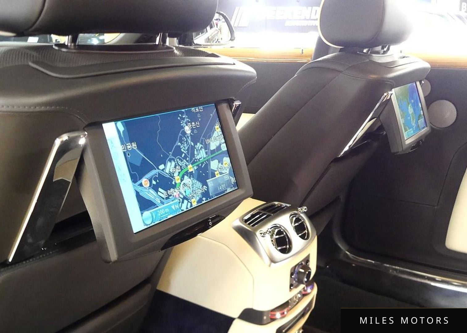 Rolls-Royce 고스트 2016 — миниатюра 19