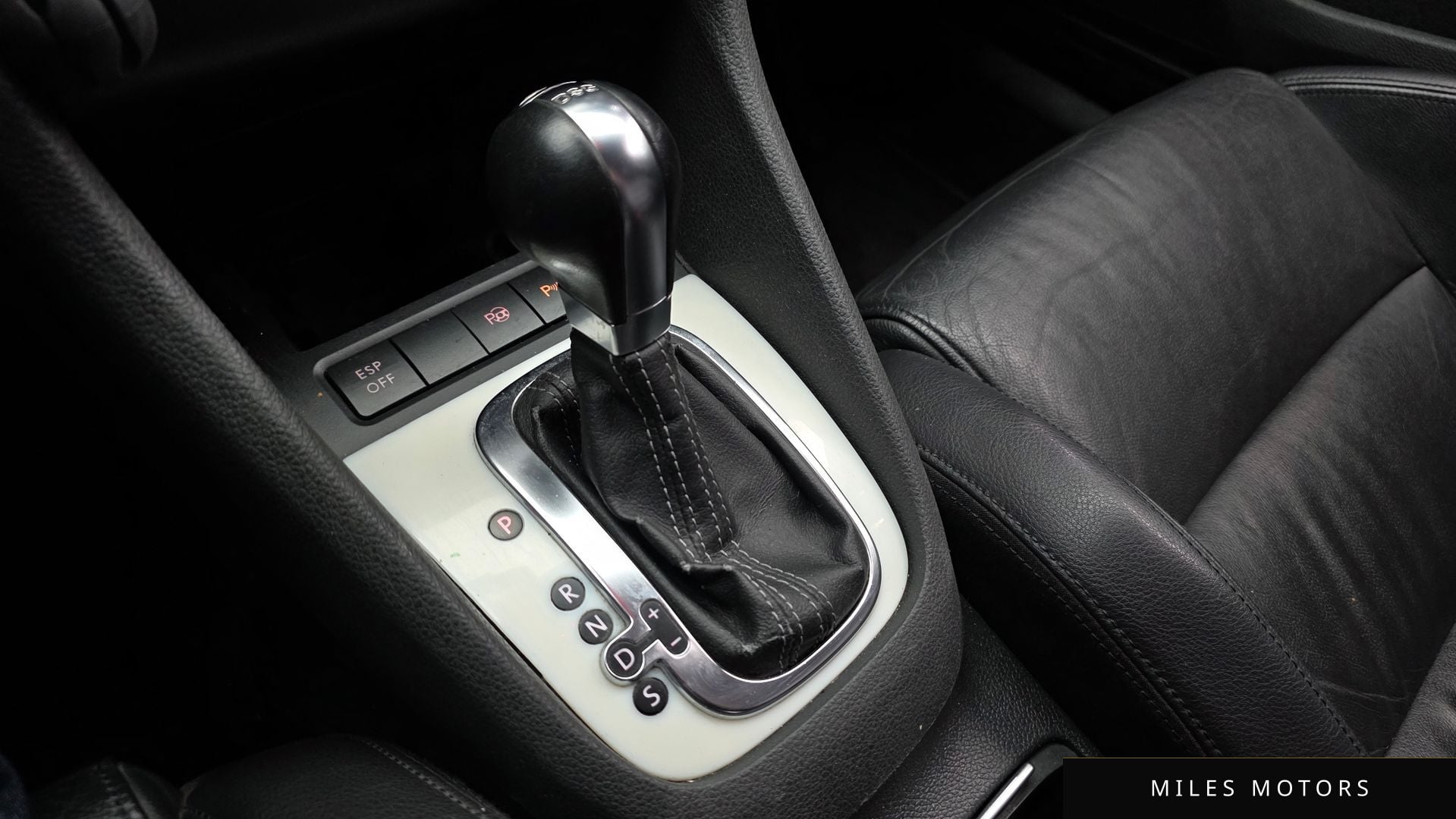 Volkswagen 골프 2010 — миниатюра 9