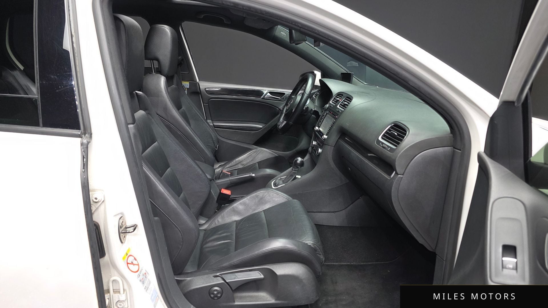 Volkswagen 골프 2010 — миниатюра 11