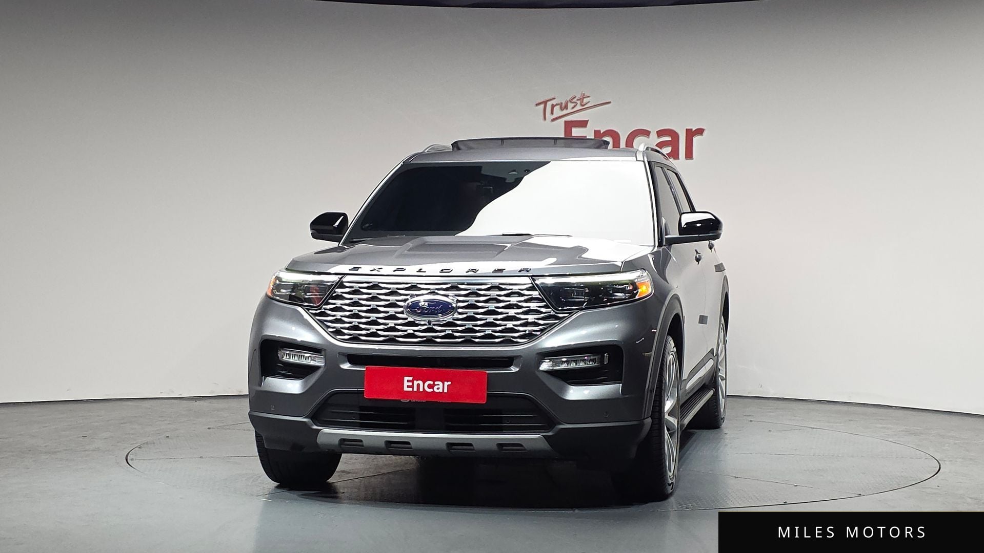 Ford Explorer 2022 — миниатюра 2