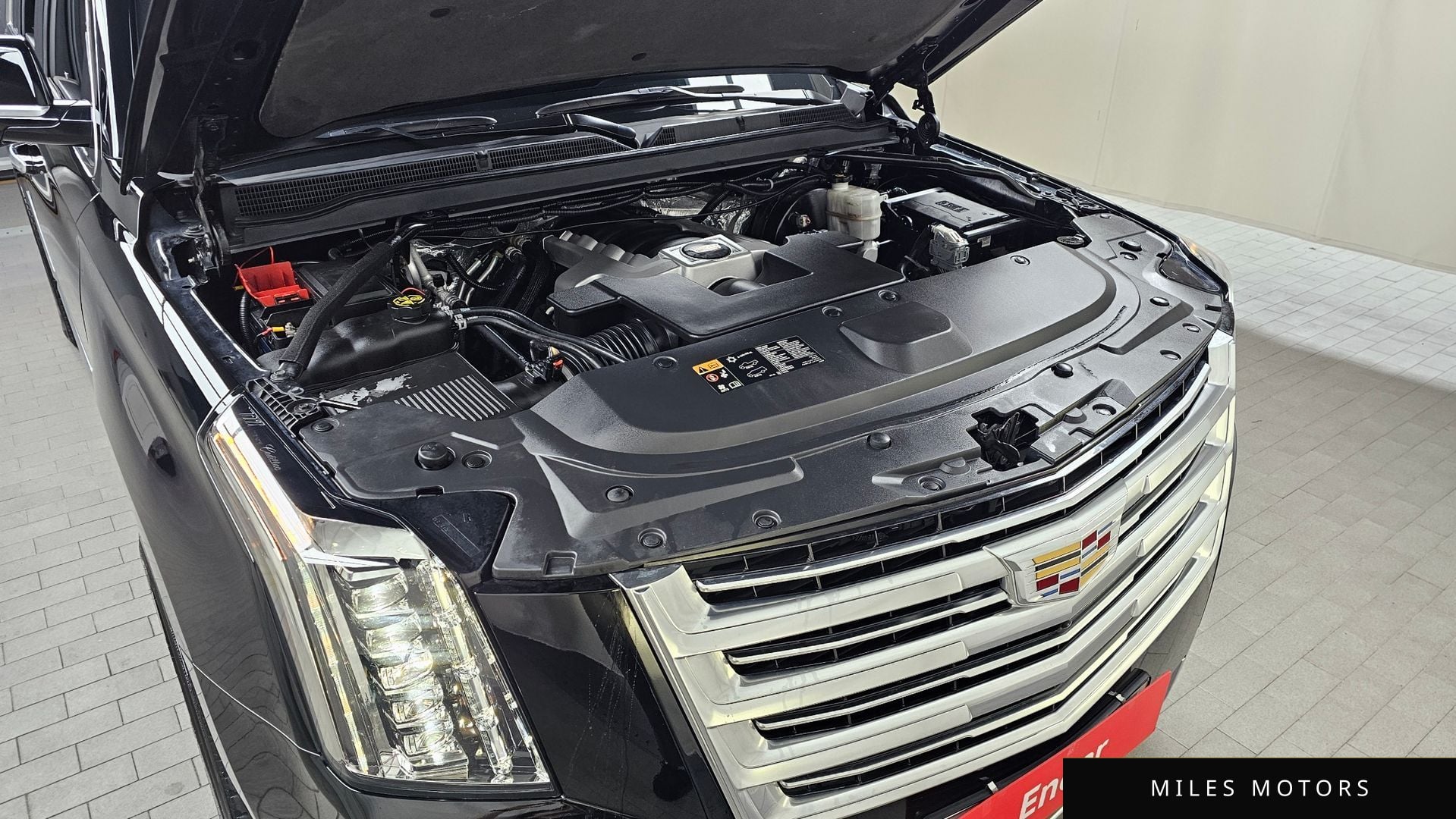 Cadillac Escalade 2016 — миниатюра 6