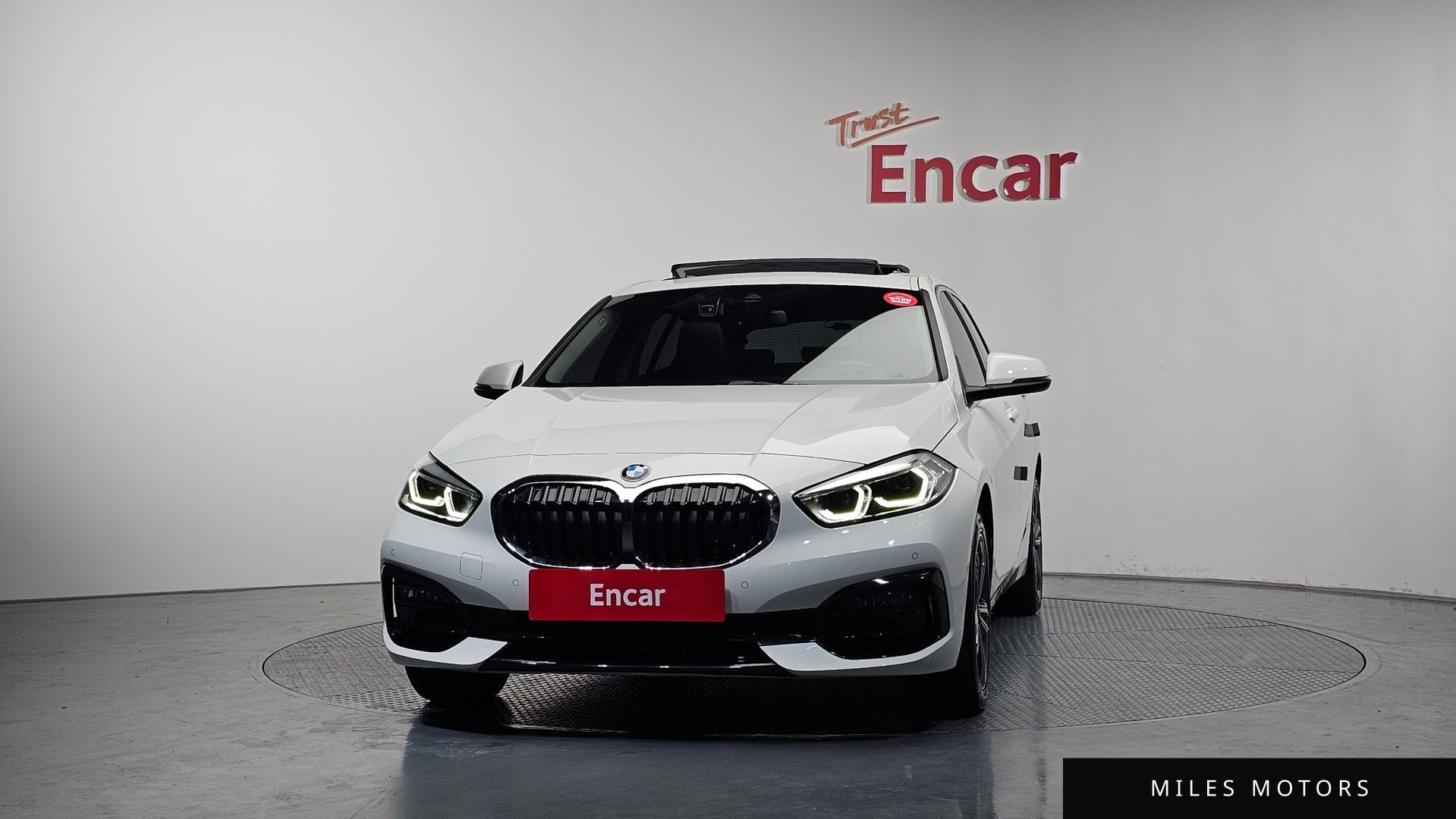 BMW 1 Series (F40) 2024 — миниатюра 3