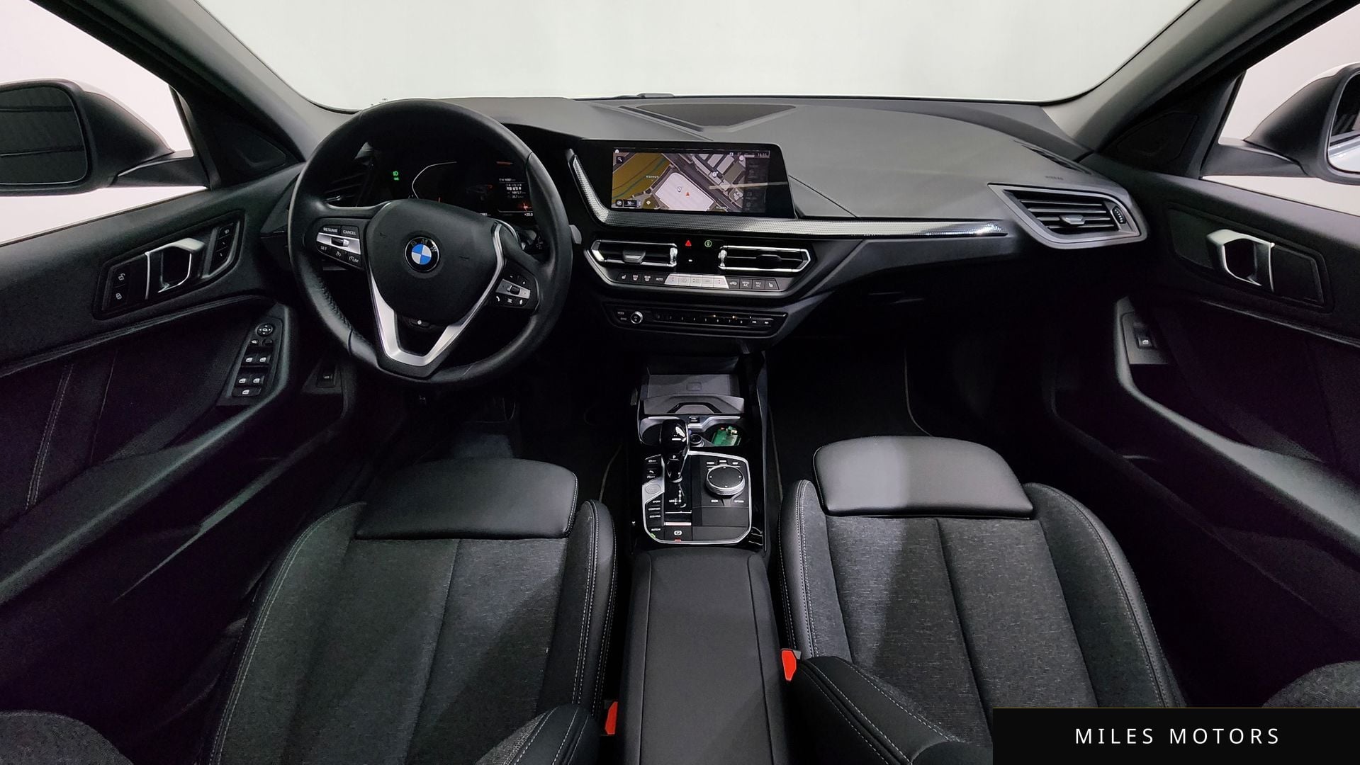 BMW 1 Series (F40) 2024 — миниатюра 10