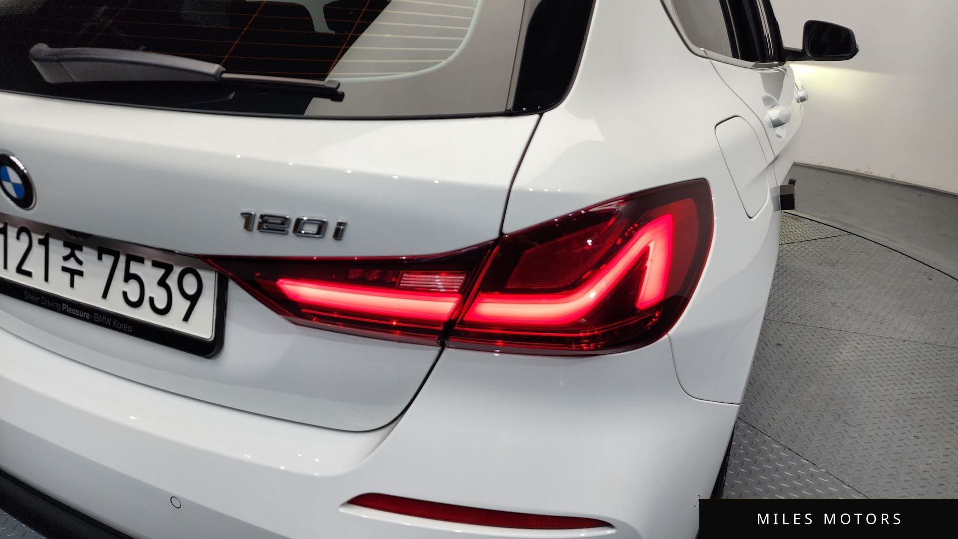 BMW 1 Series (F40) 2024 — миниатюра 9