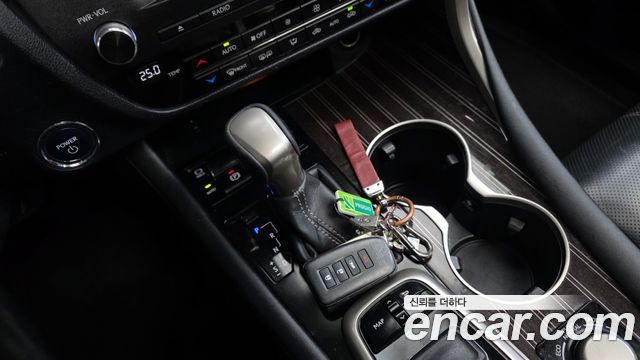 Лексус RX450h 2016 — миниатюра 9