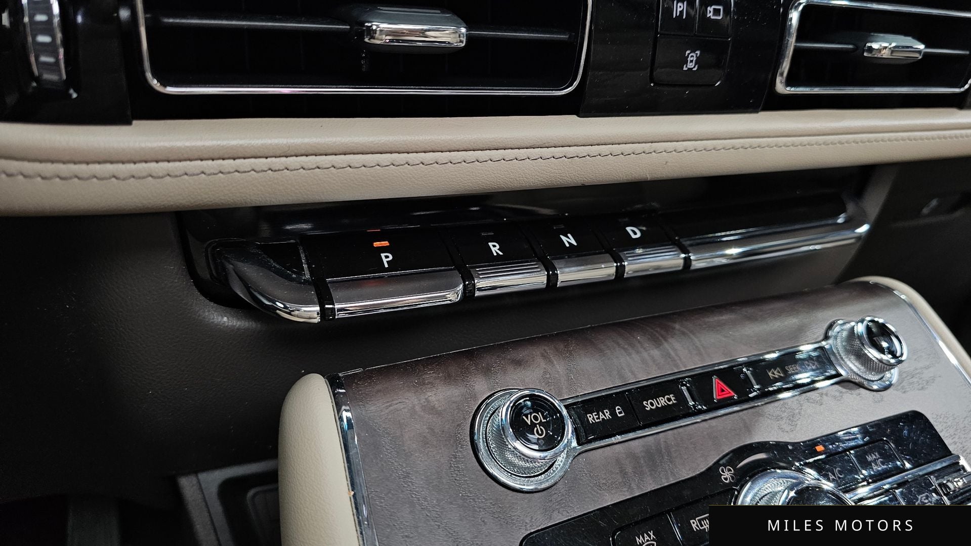 Lincoln Aviator 2021 — миниатюра 9