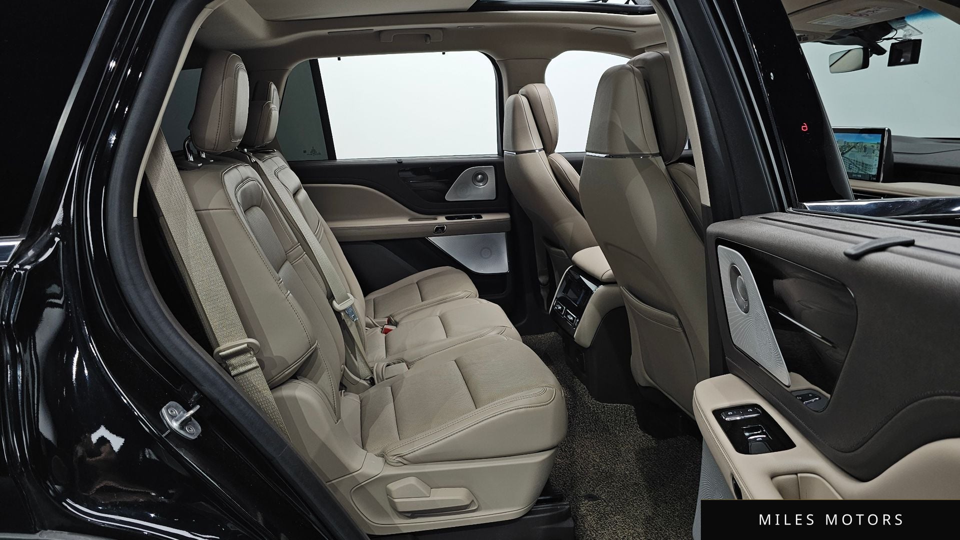 Lincoln Aviator 2021 — миниатюра 11