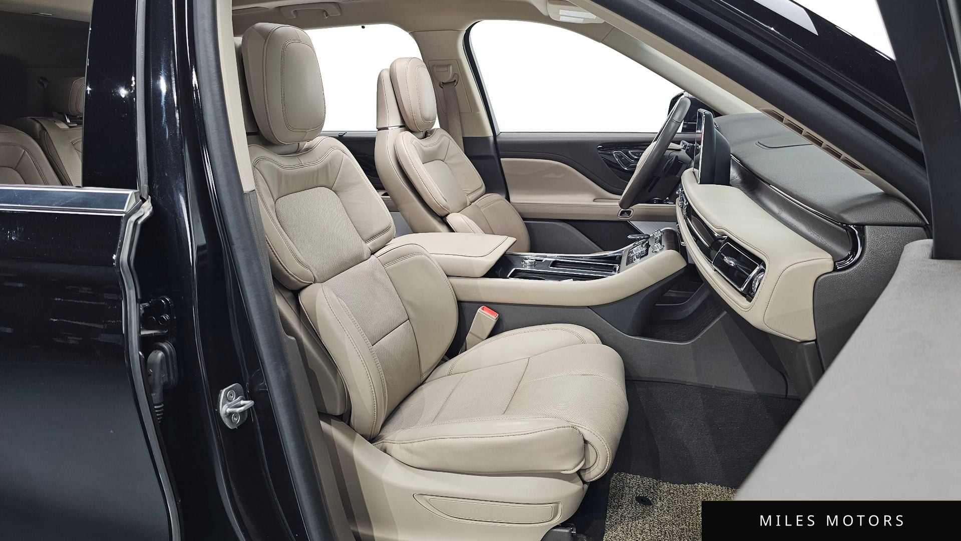 Lincoln Aviator 2021 — миниатюра 12