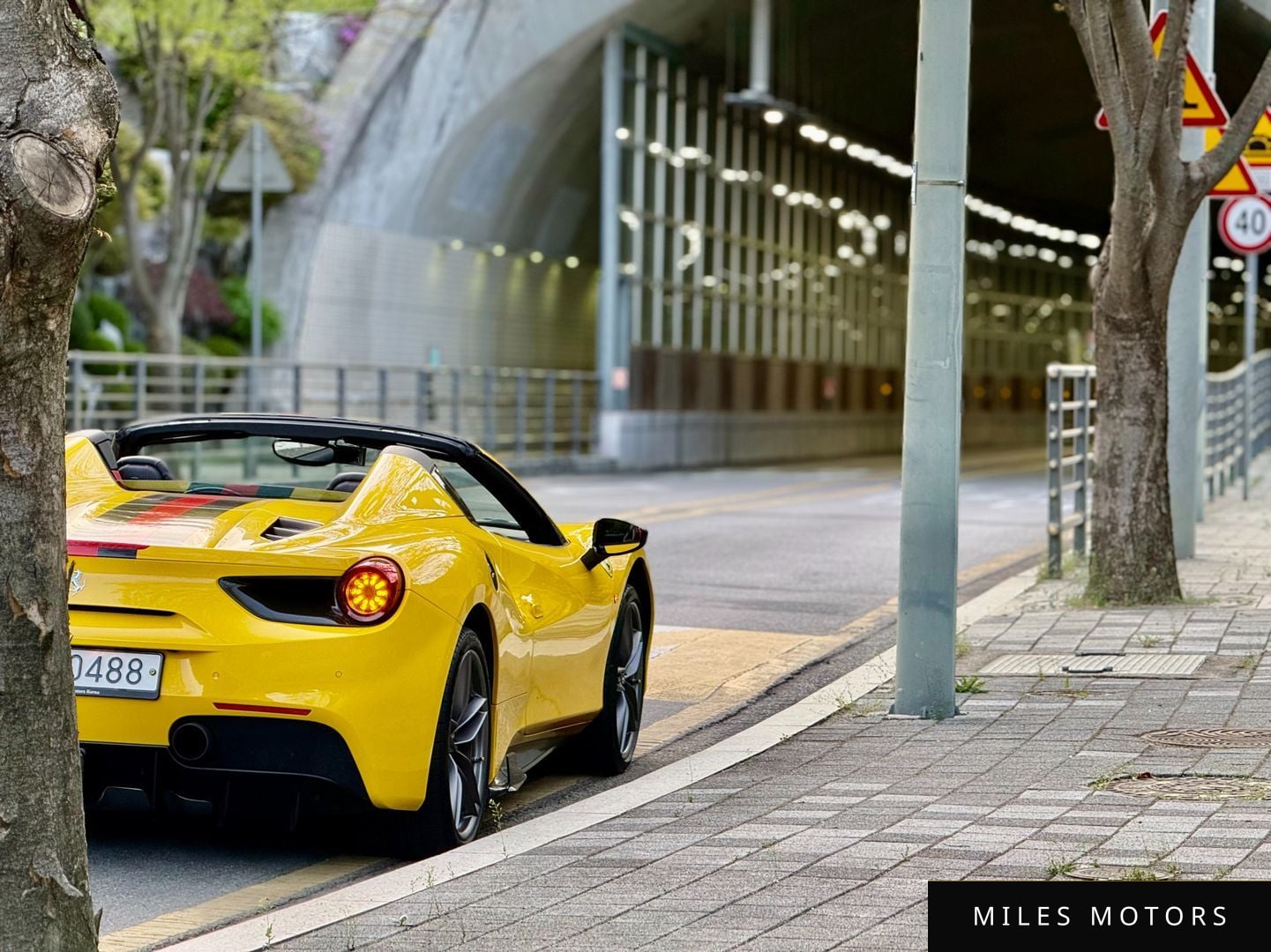Ferrari 488 스파이더 2017 — миниатюра 14