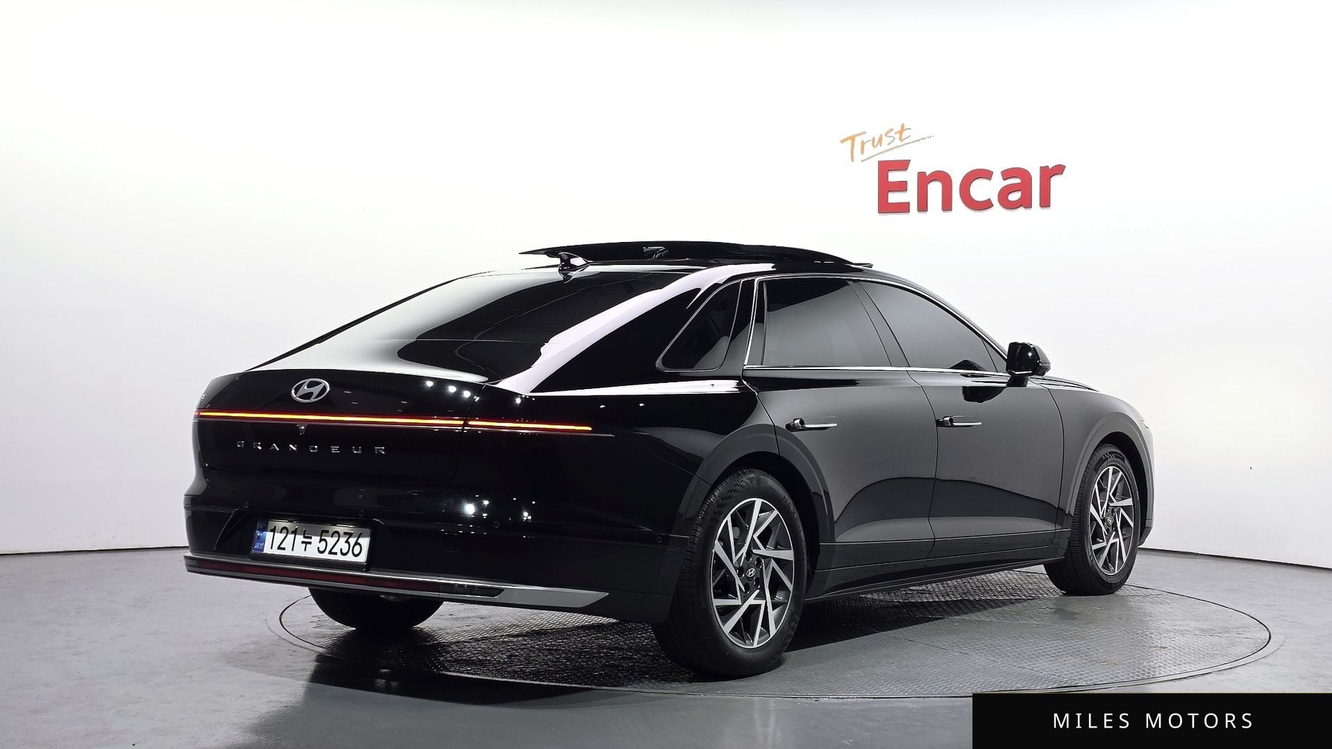 Hyundai Grandeur 2023 — миниатюра 2