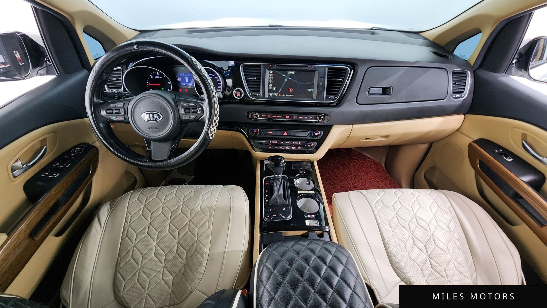 Kia Canival 2015 — миниатюра 7