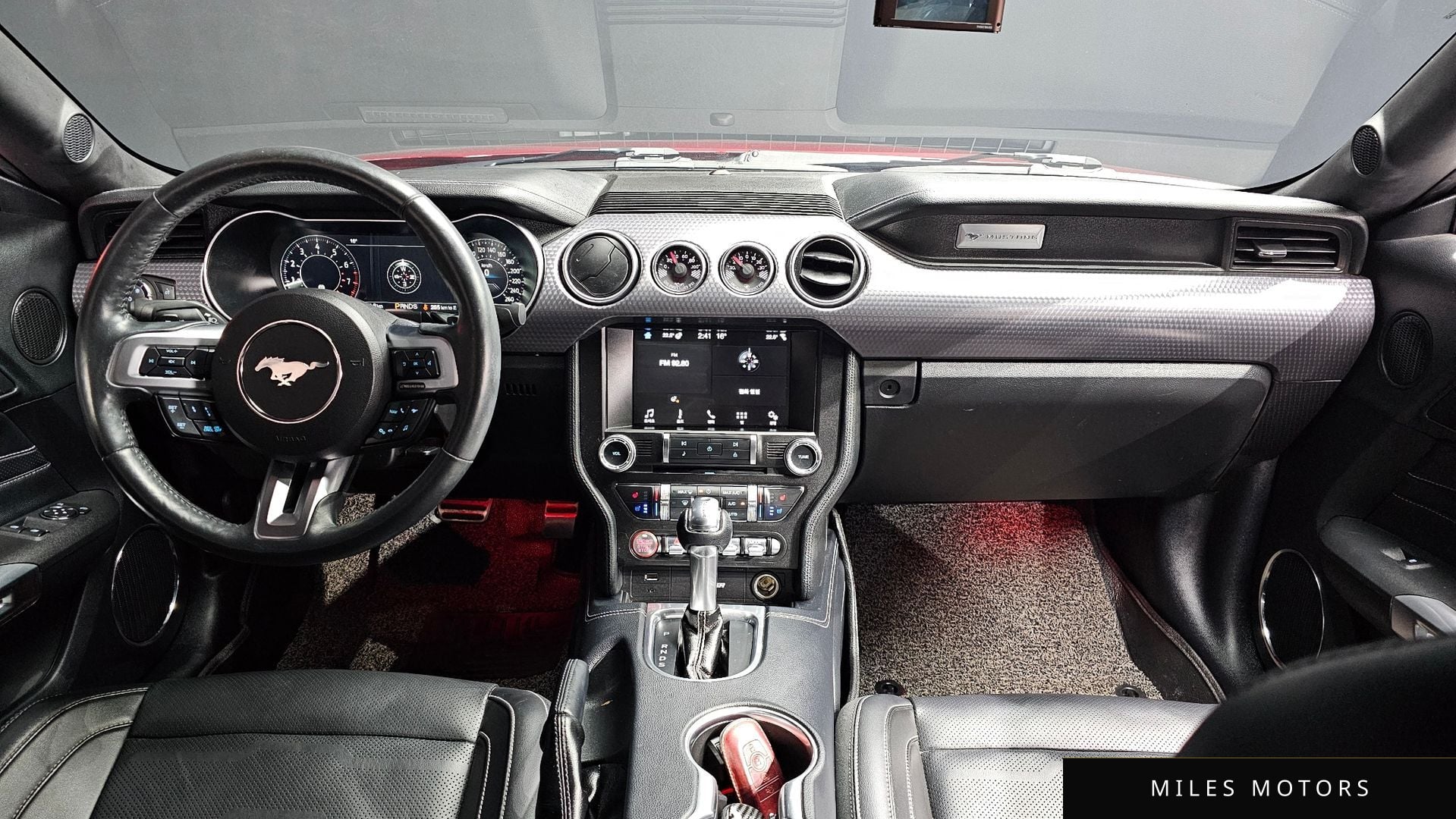Ford Mustang 2018 — миниатюра 10