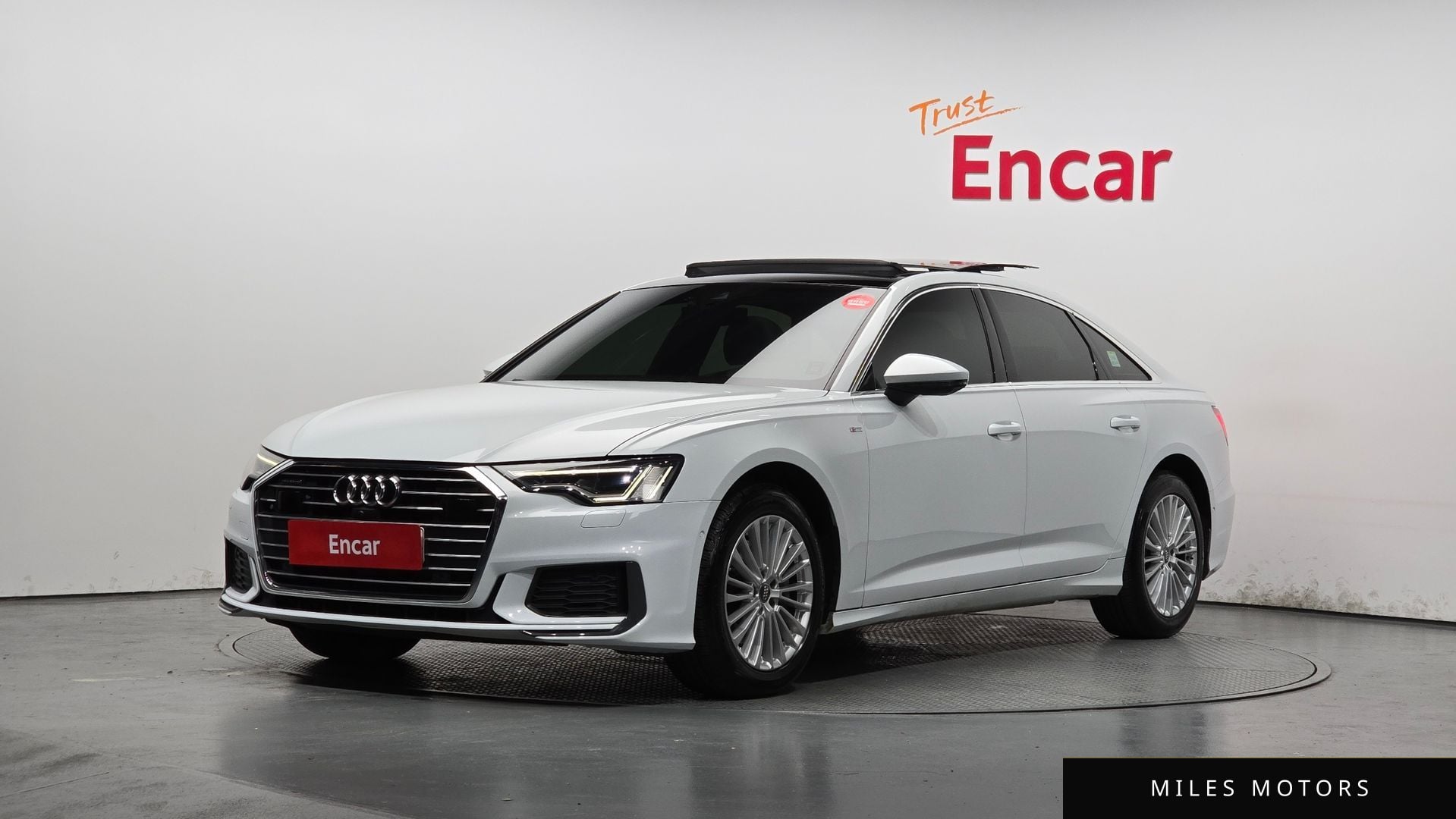 Audi A6 (C8) 2019 — фото 1 из 12