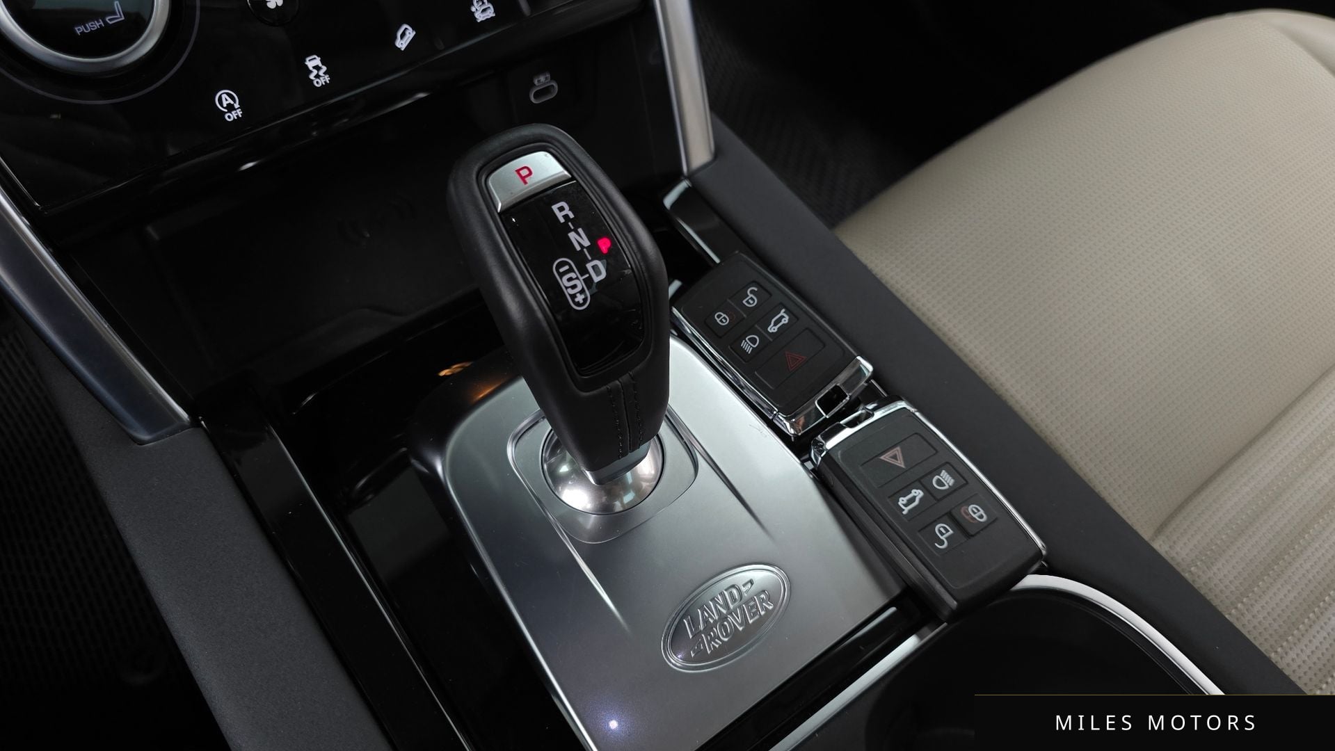 Land Rover Discovery Sport 2021 — миниатюра 12