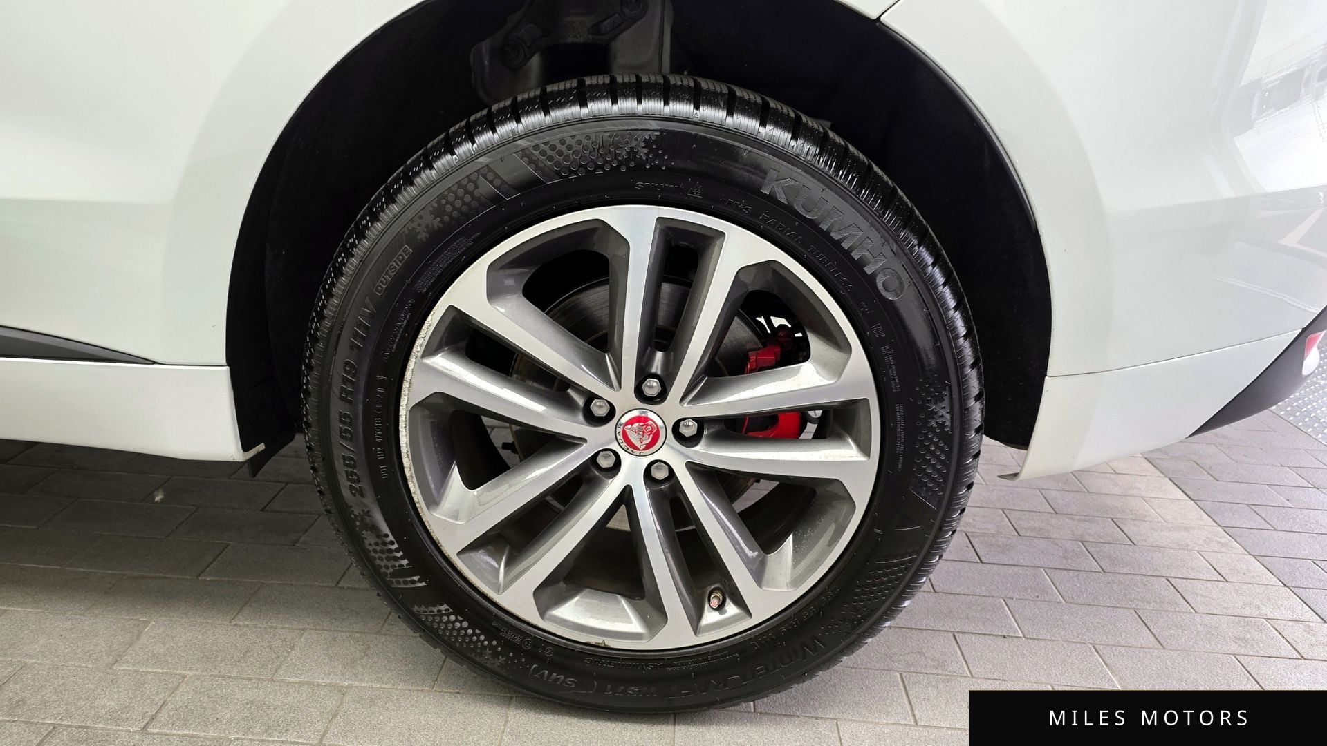 Jaguar F-PACE 2019 — миниатюра 7