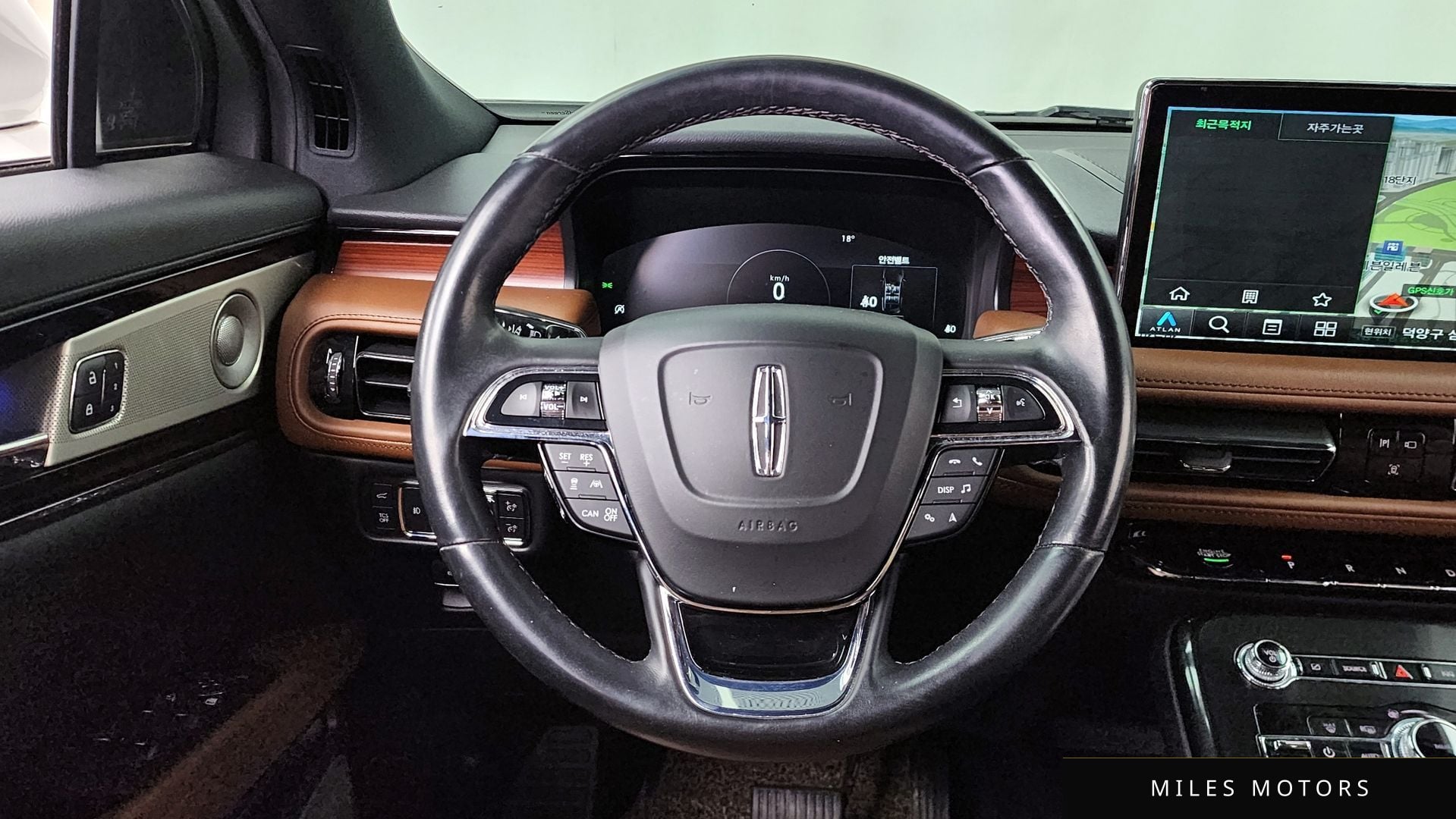 Lincoln 노틸러스 2022 — миниатюра 19