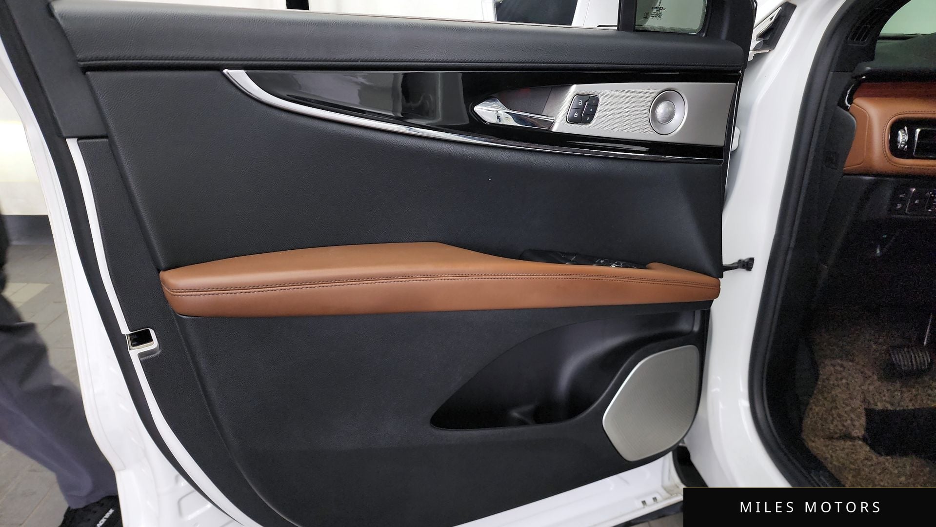Lincoln 노틸러스 2022 — миниатюра 14