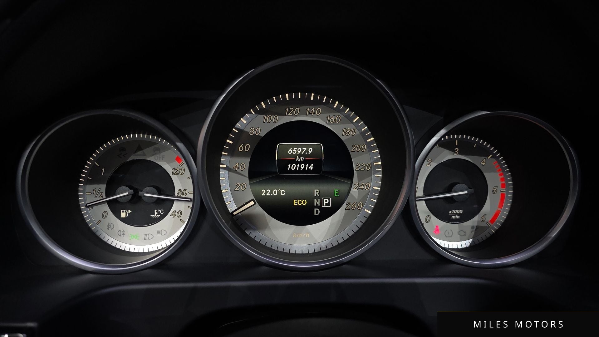 Mercedes-Benz E-Class W212 2015 — миниатюра 10