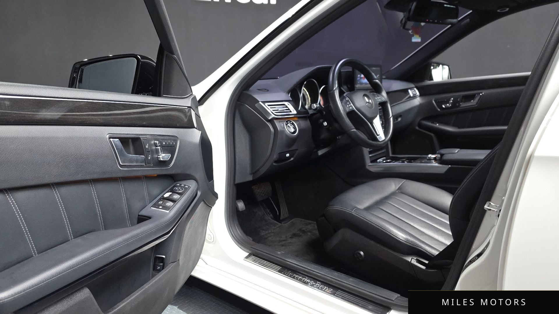 Mercedes-Benz E-Class W212 2015 — миниатюра 12