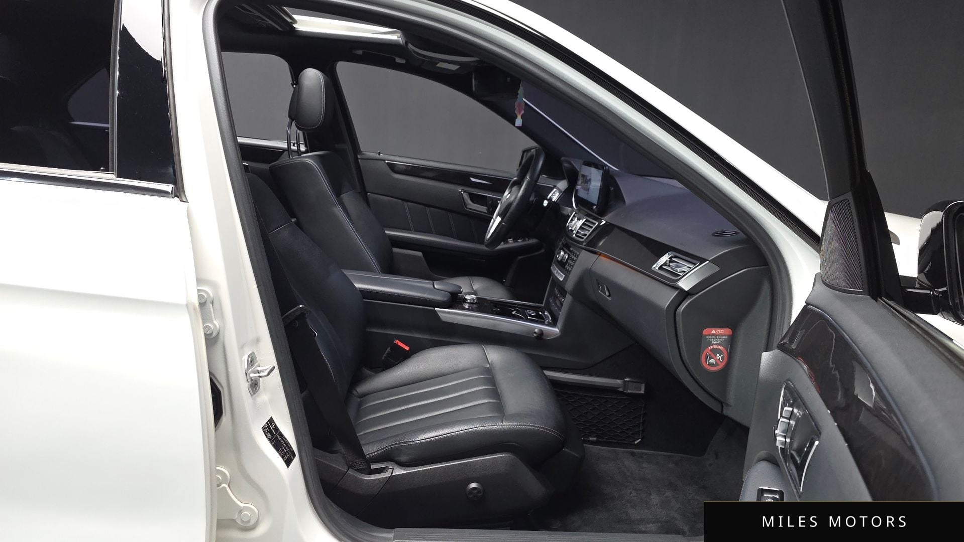 Mercedes-Benz E-Class W212 2015 — миниатюра 17