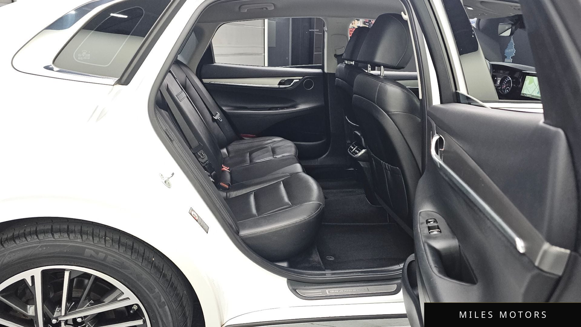 Hyundai 뉴 그랜저 IG 2021 — миниатюра 18