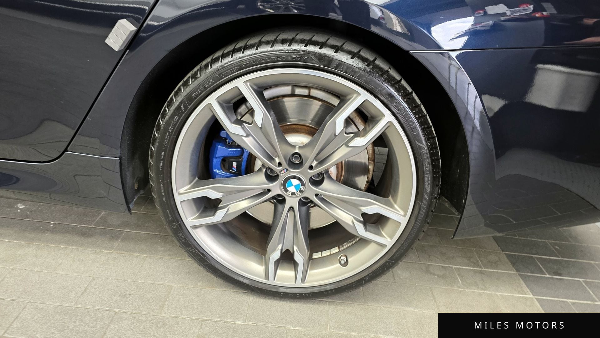 BMW 5 Series (G30) 2021 — миниатюра 7