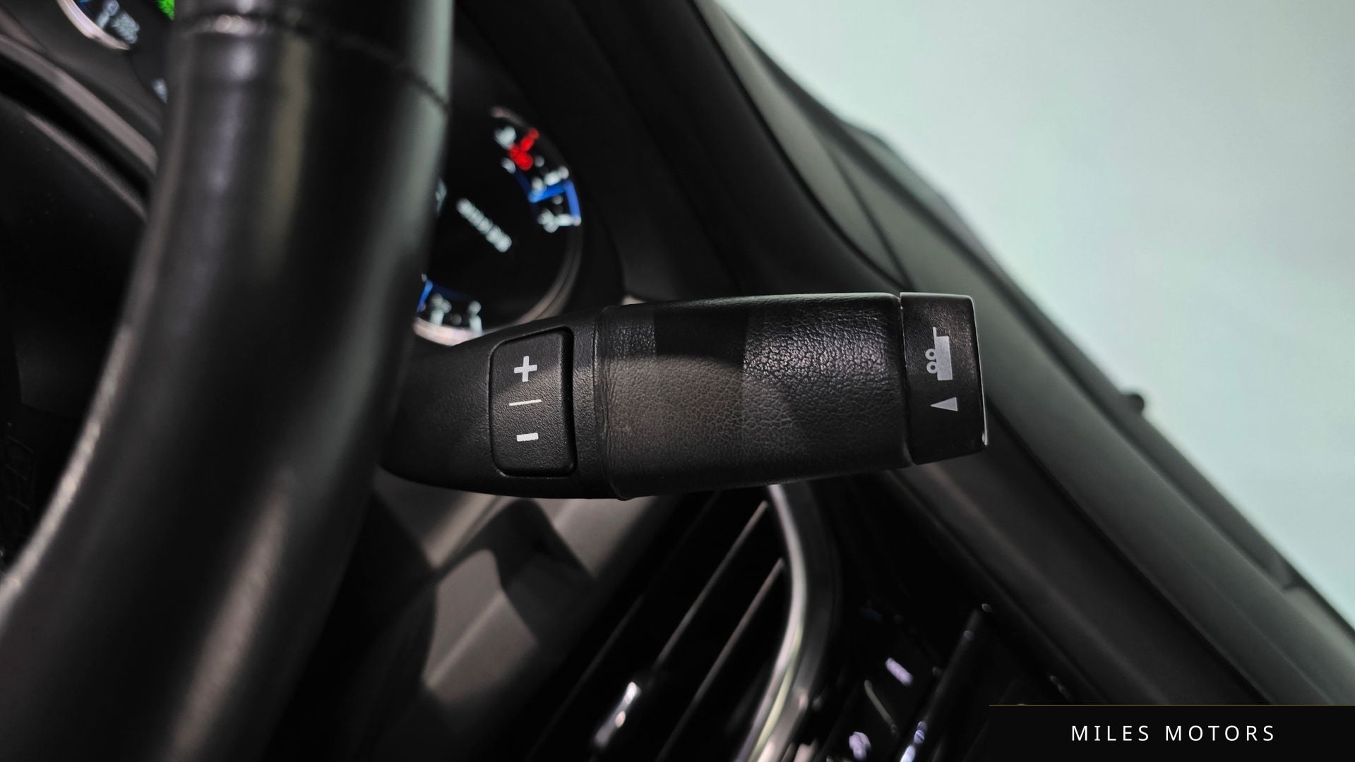 Cadillac 에스컬레이드 2019 — миниатюра 11