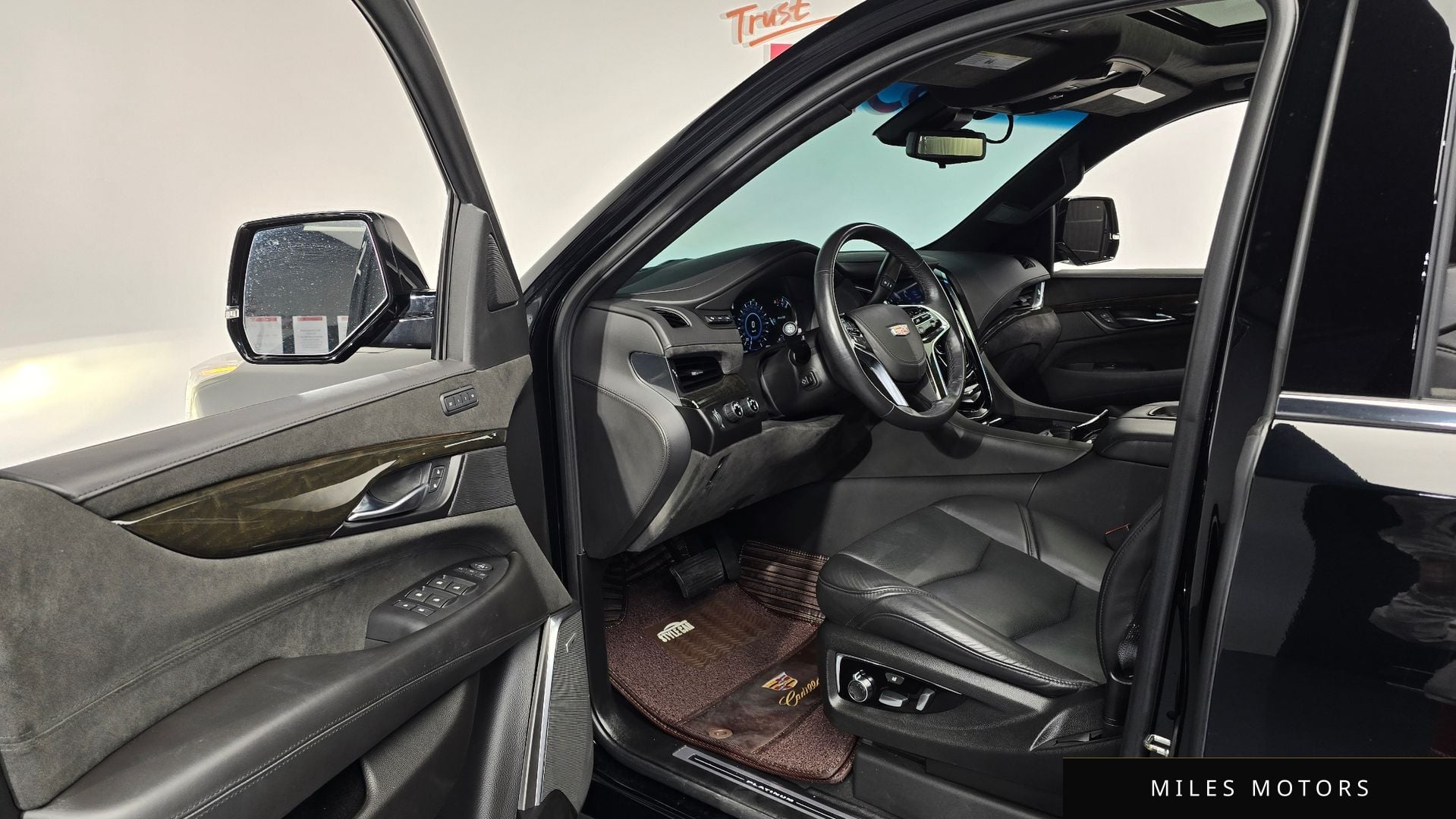 Cadillac 에스컬레이드 2019 — миниатюра 12