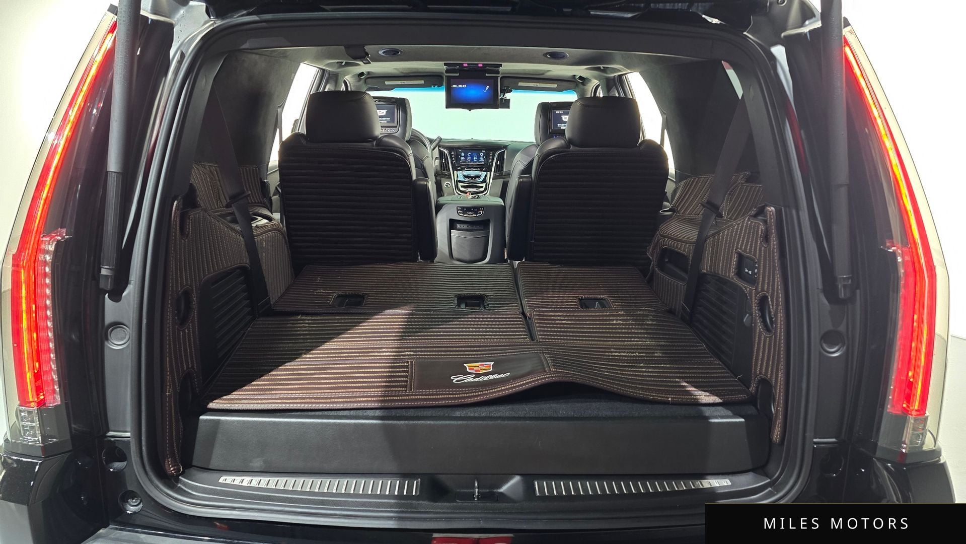 Cadillac 에스컬레이드 2019 — миниатюра 26