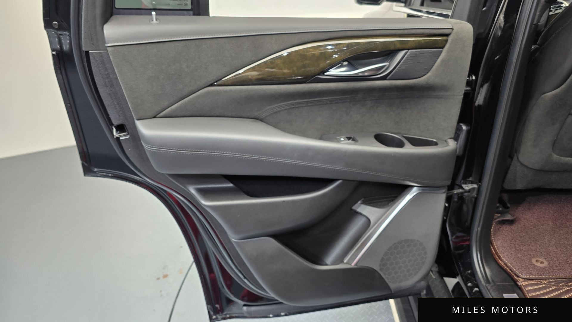 Cadillac 에스컬레이드 2019 — миниатюра 14