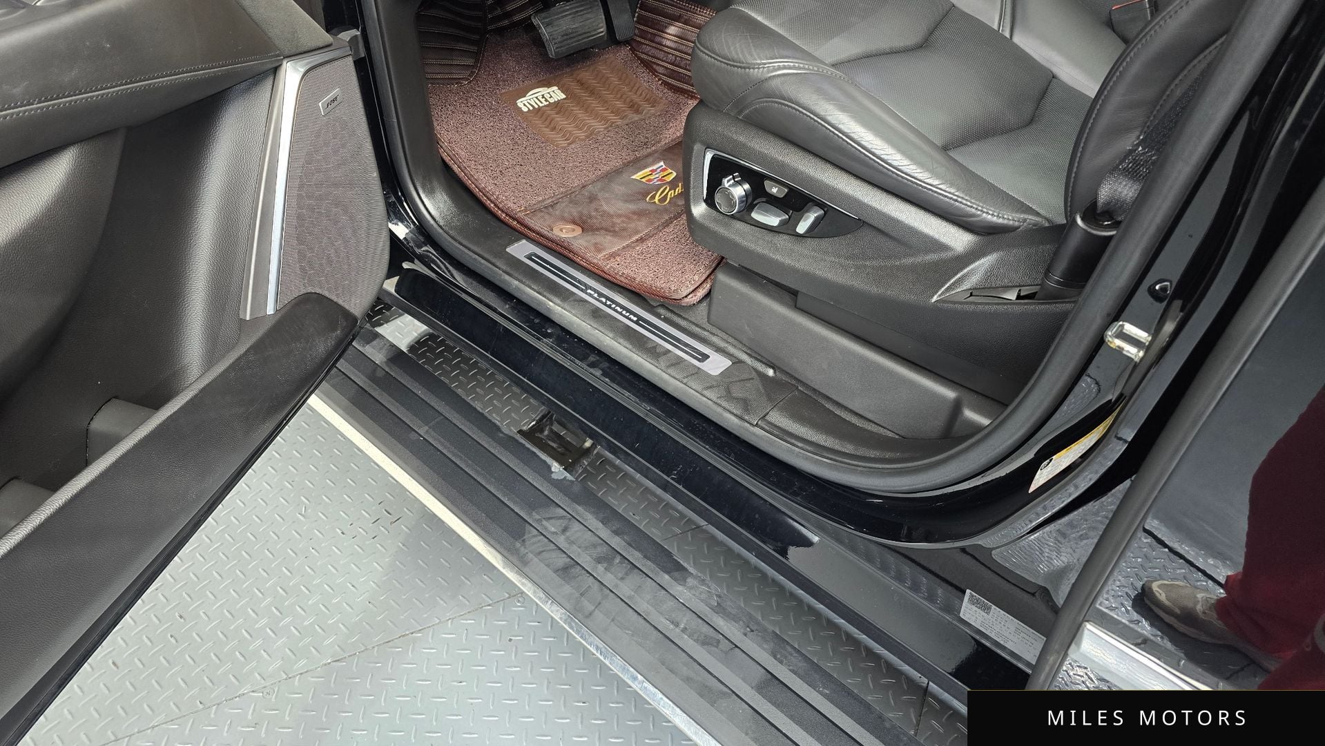 Cadillac 에스컬레이드 2019 — миниатюра 36