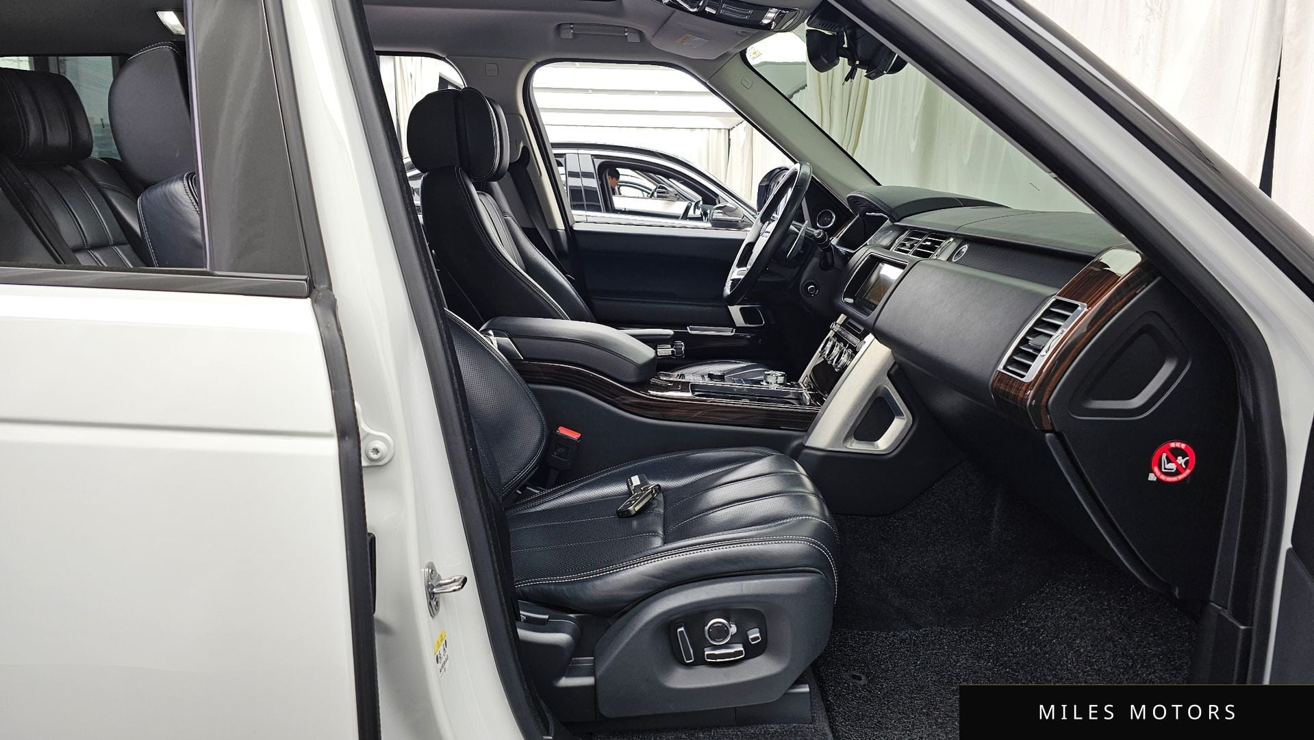 Land Rover Range Rover 2017 — миниатюра 11