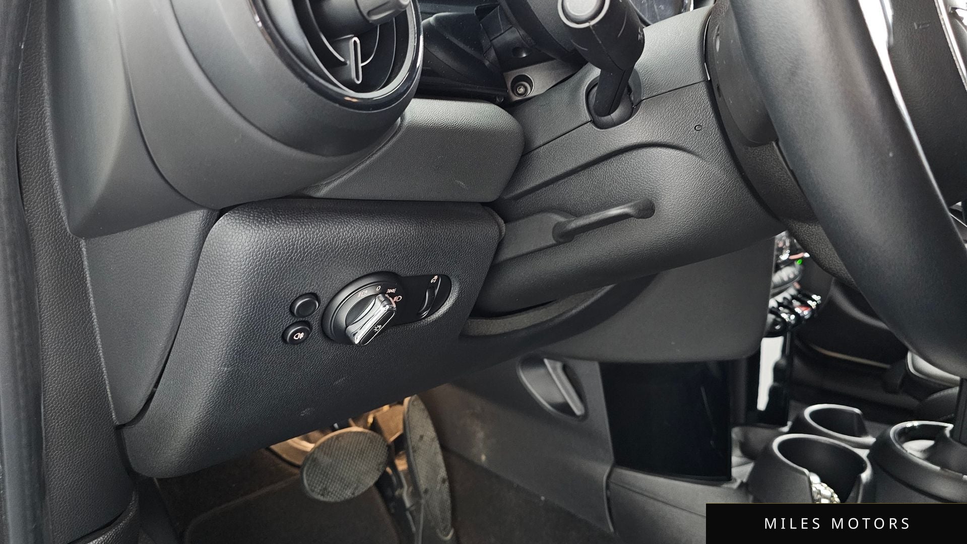 MINI Cooper 2022 — миниатюра 24