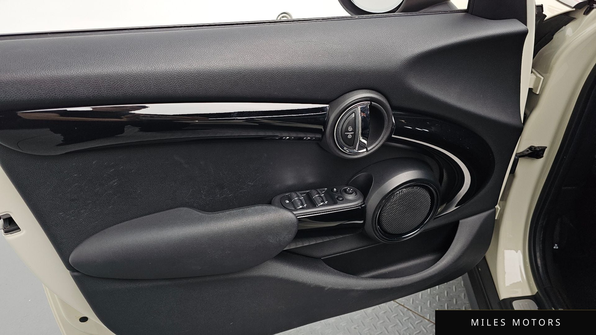 MINI Cooper 2022 — миниатюра 14