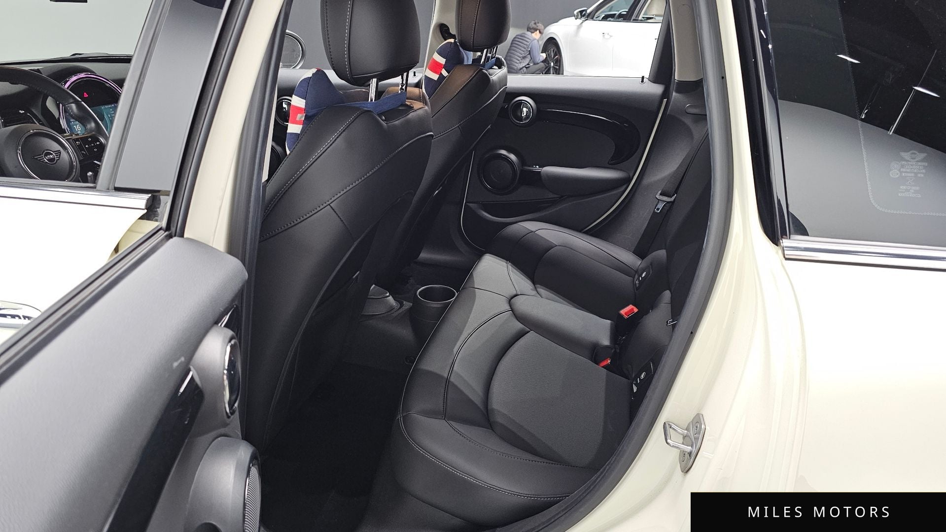 MINI Cooper 2022 — миниатюра 16